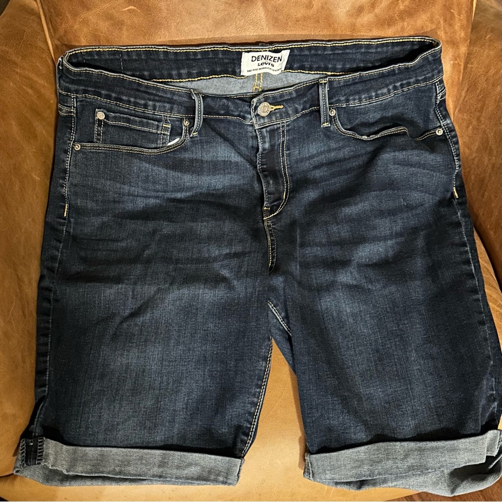 Levi’s Bermuda Shorts